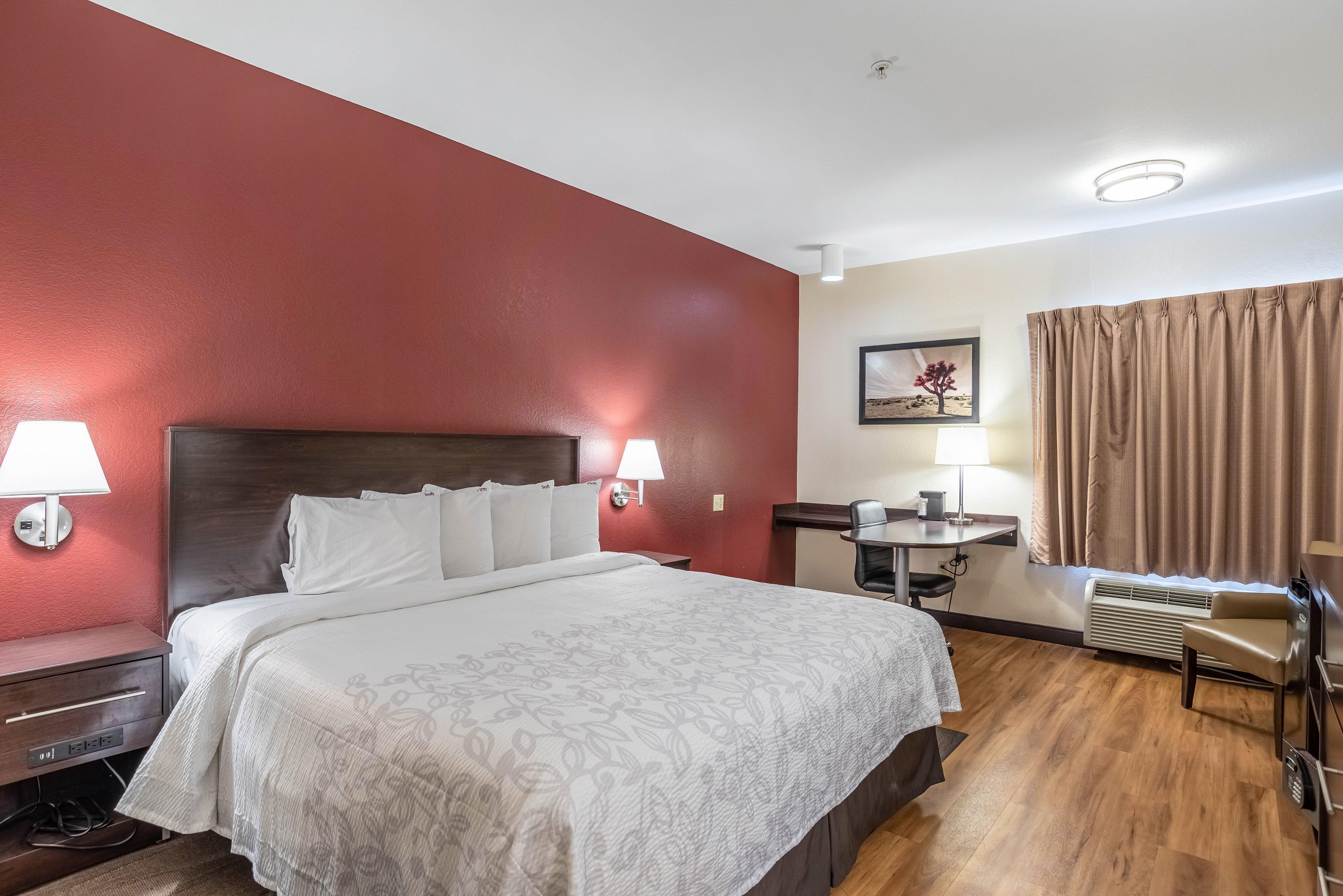 Red Roof Inn Plus Raleigh Downtown Ncsu Conv Center Екстериор снимка