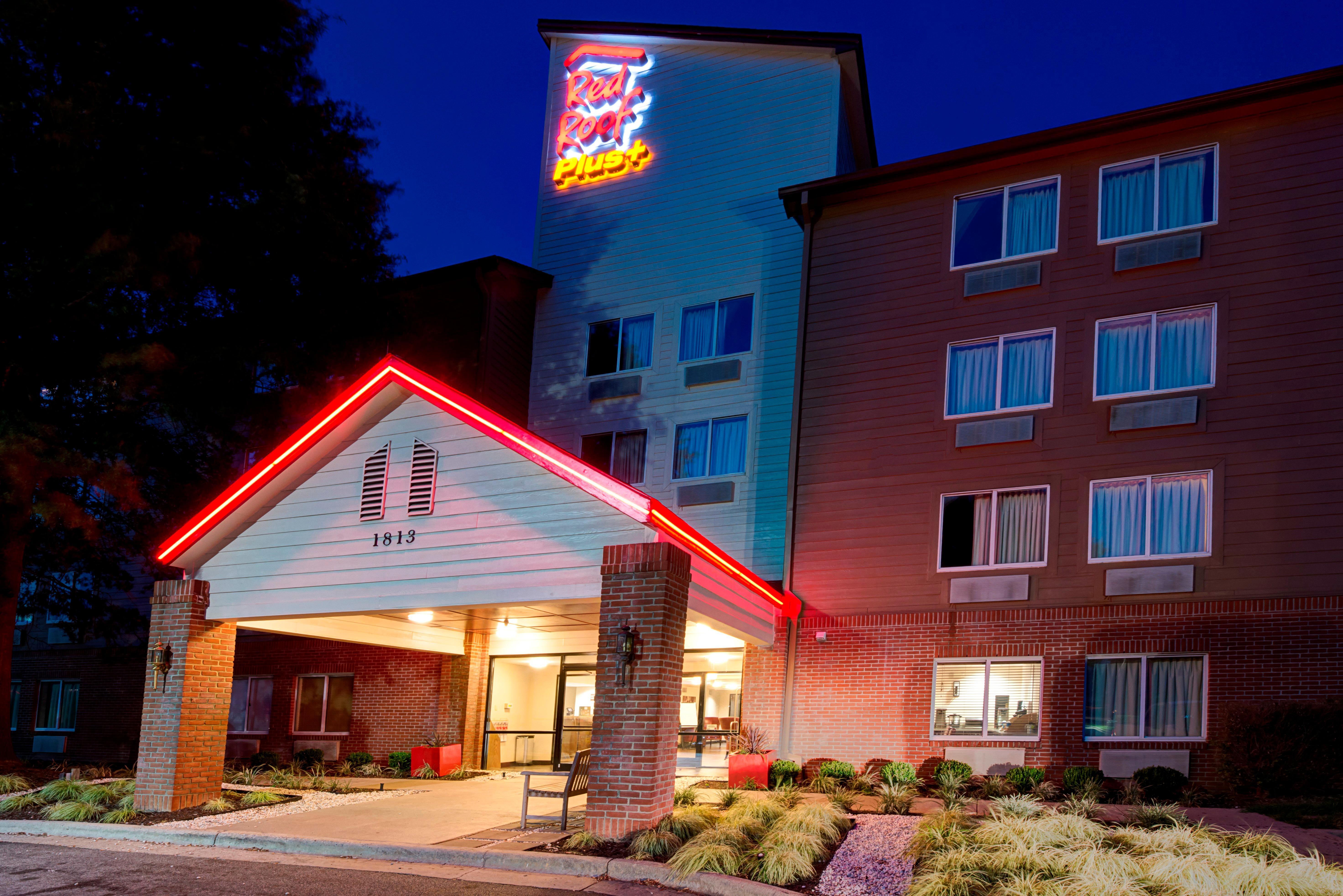 Red Roof Inn Plus Raleigh Downtown Ncsu Conv Center Екстериор снимка