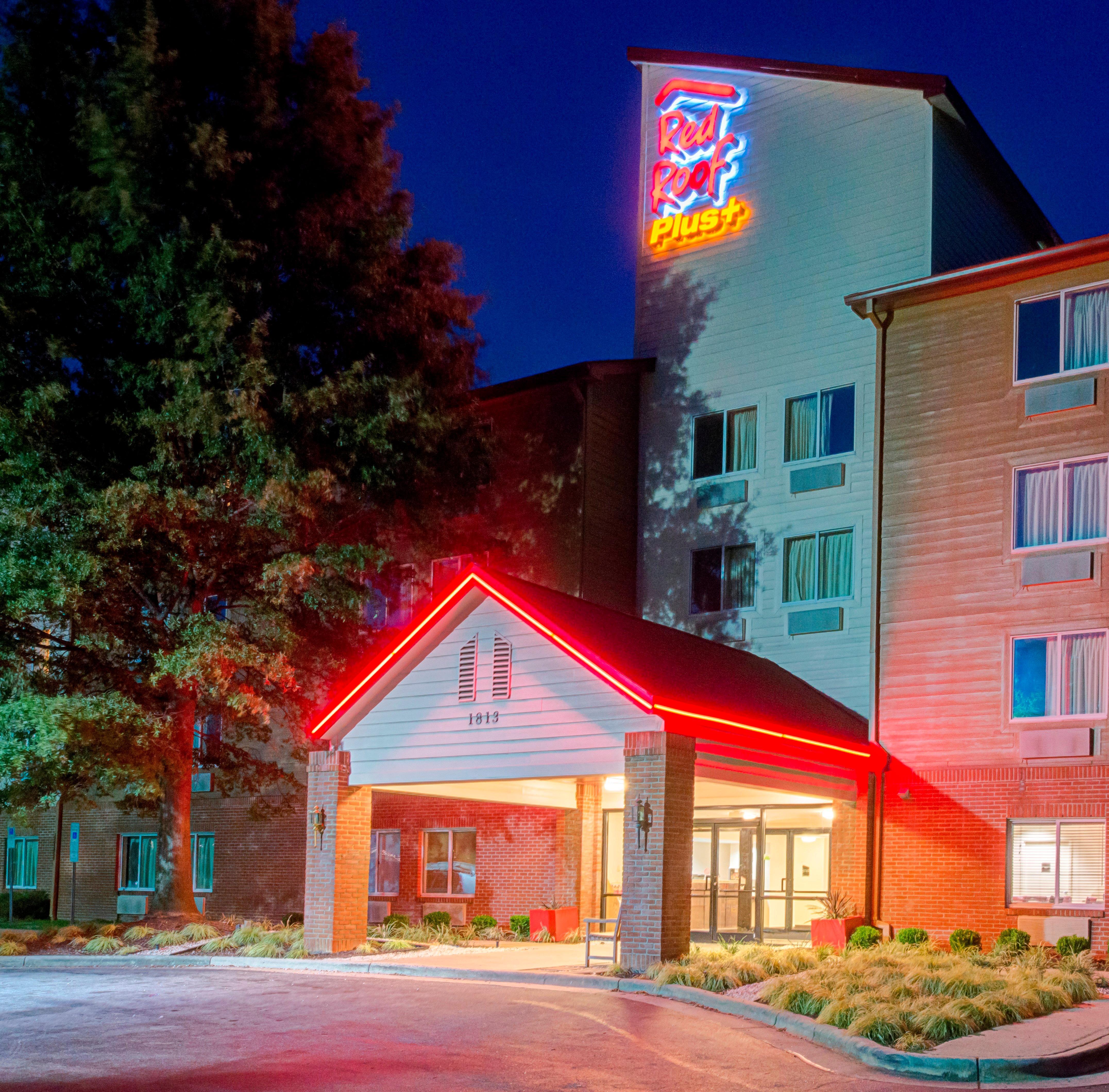 Red Roof Inn Plus Raleigh Downtown Ncsu Conv Center Екстериор снимка