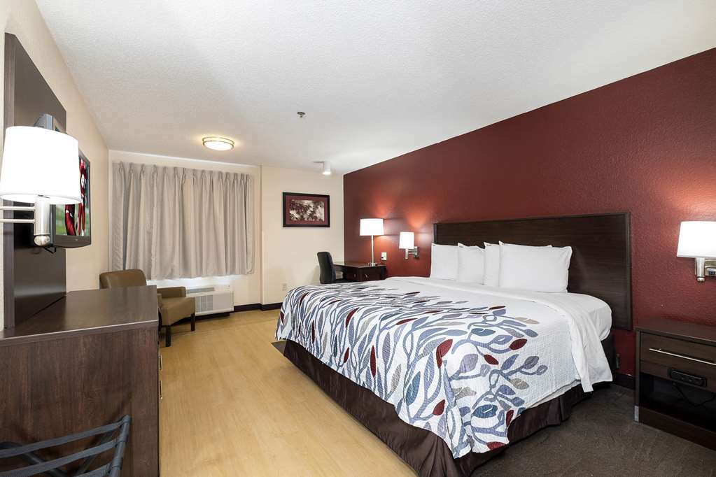 Red Roof Inn Plus Raleigh Downtown Ncsu Conv Center Стая снимка
