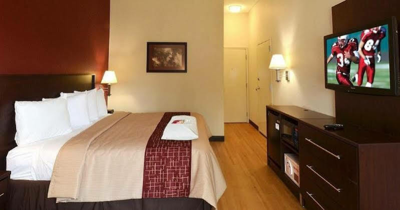Red Roof Inn Plus Raleigh Downtown Ncsu Conv Center Екстериор снимка